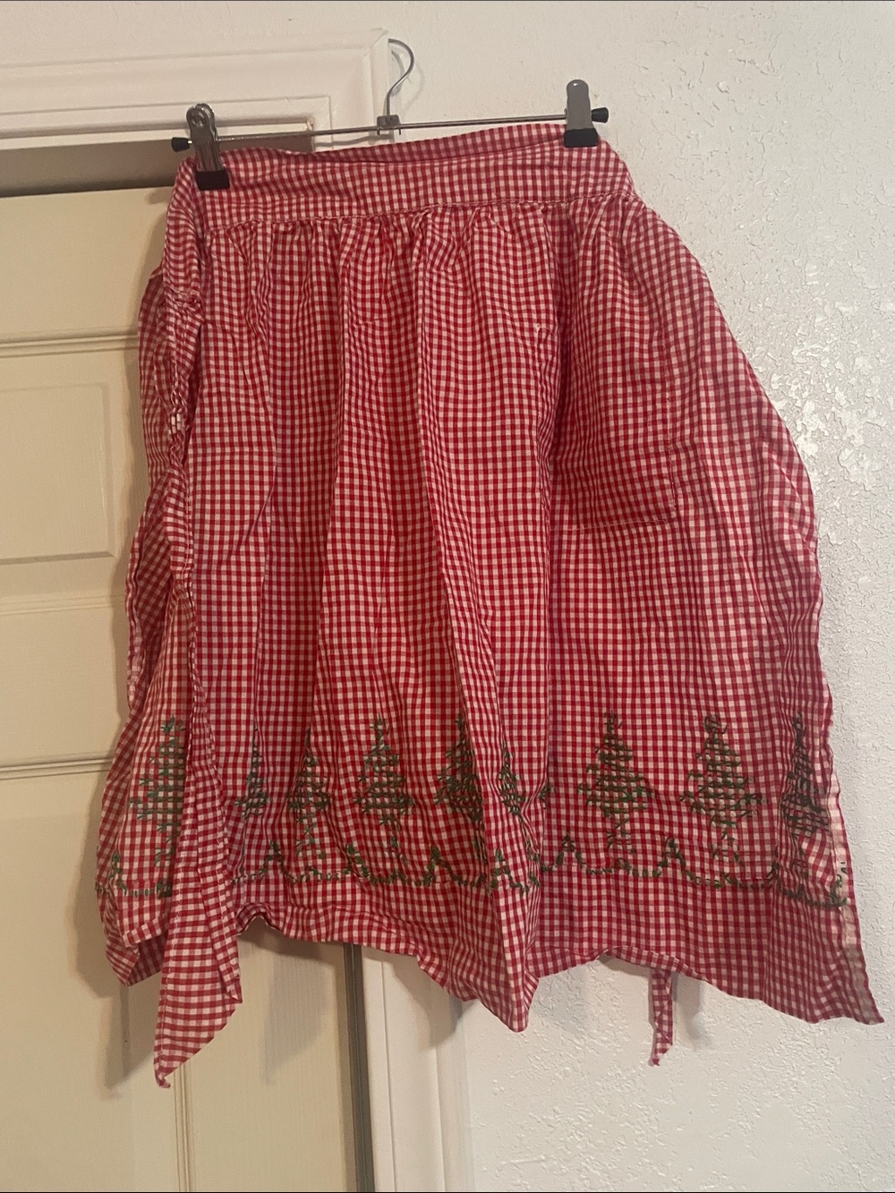 Red Gingham Apron with Green Tree Trim